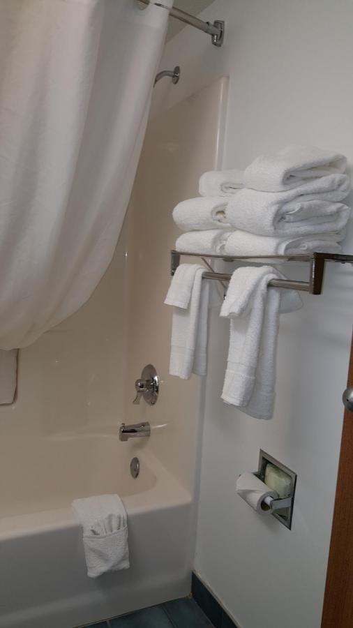 Quality Inn Mount Pleasant Eksteriør billede