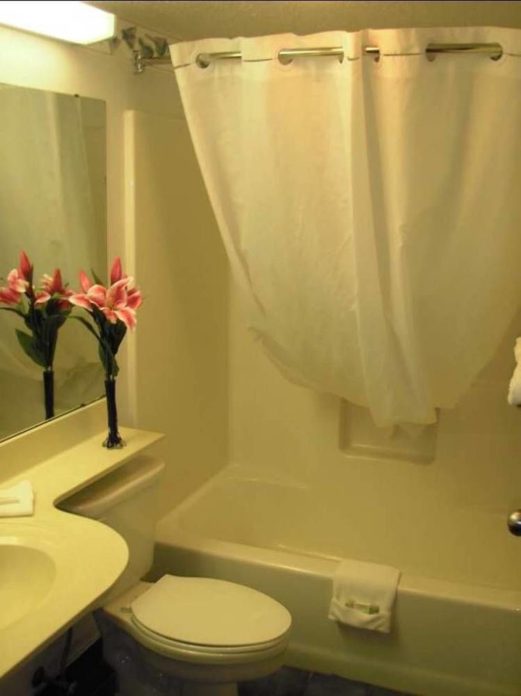 Quality Inn Mount Pleasant Eksteriør billede